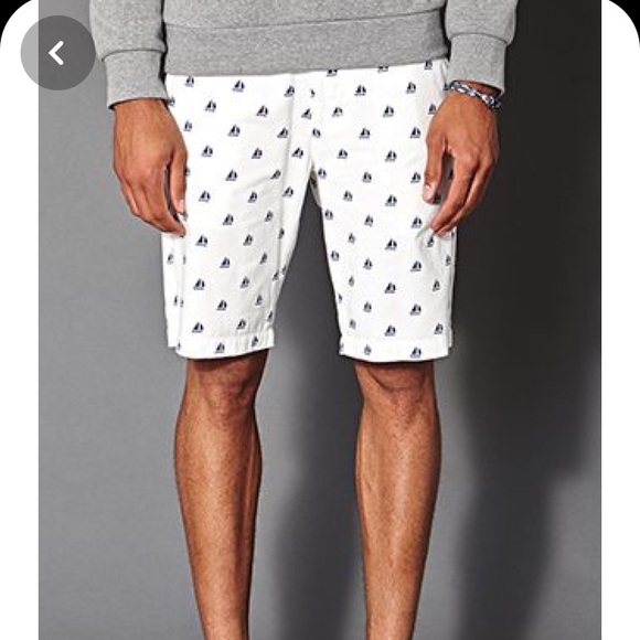 Forever 21 Men ship print 🚢 shorts - Picture 1 of 1